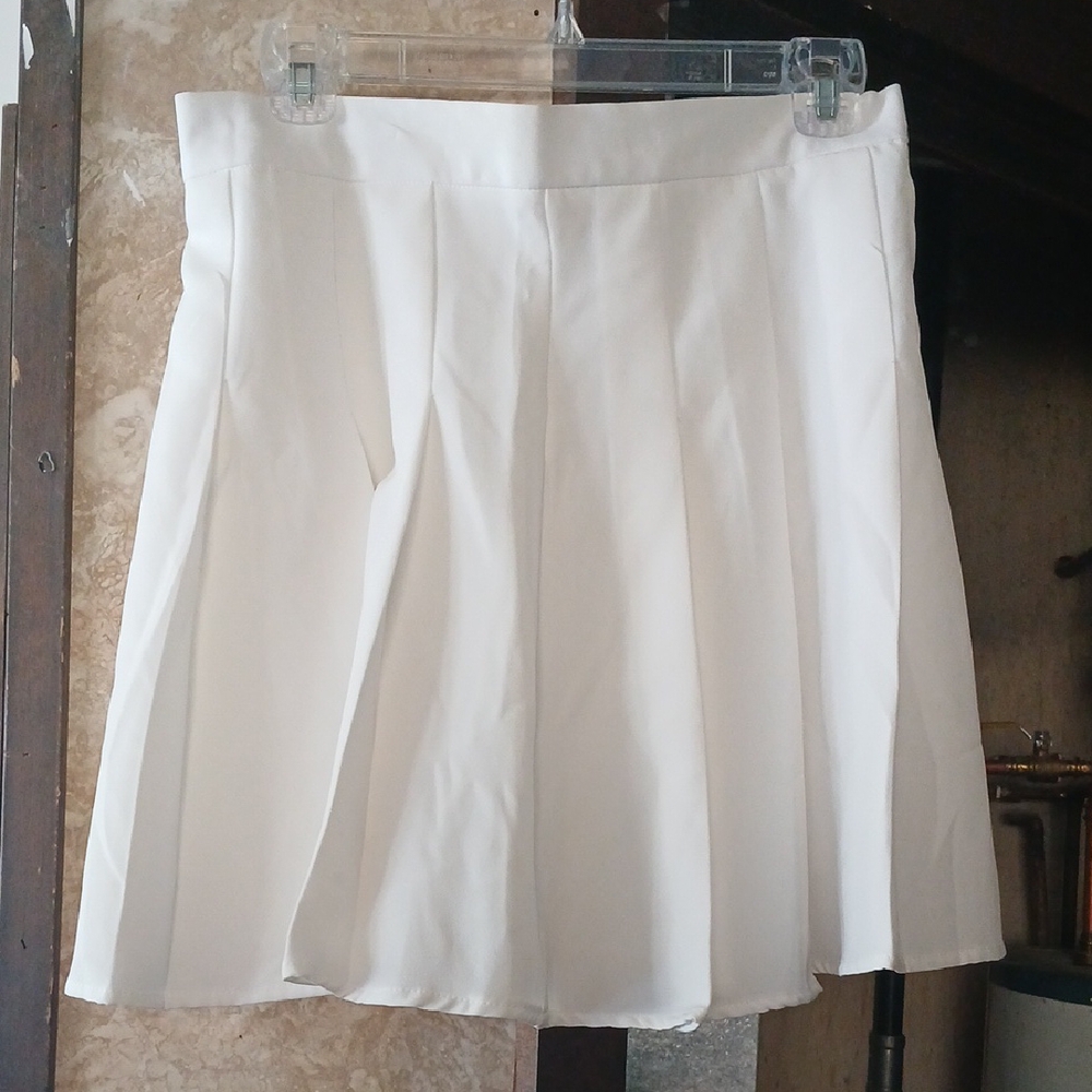 Blu Pepper Classic White A-Line Skirt
